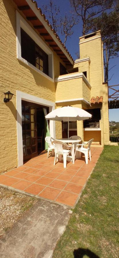 Aparthotel Pino Dorado Manantiales Esterno foto