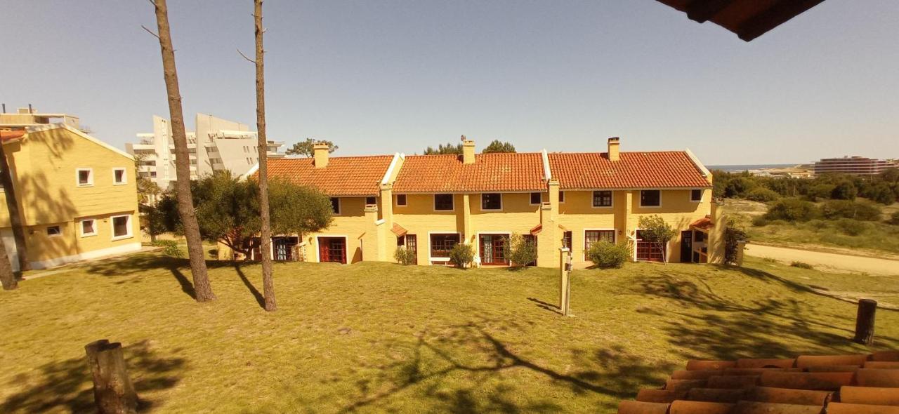 Aparthotel Pino Dorado Manantiales Esterno foto