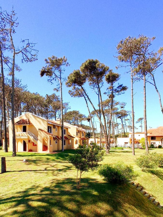 Aparthotel Pino Dorado Manantiales Esterno foto