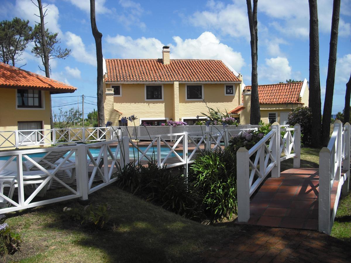 Aparthotel Pino Dorado Manantiales Esterno foto